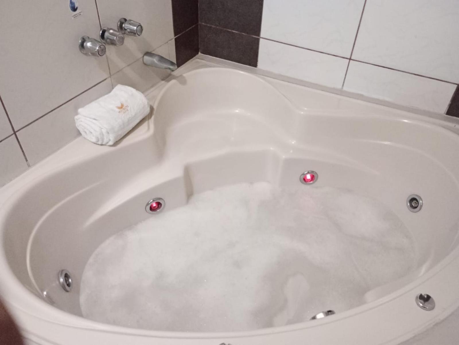 Madison Suite 塔克纳 外观 照片